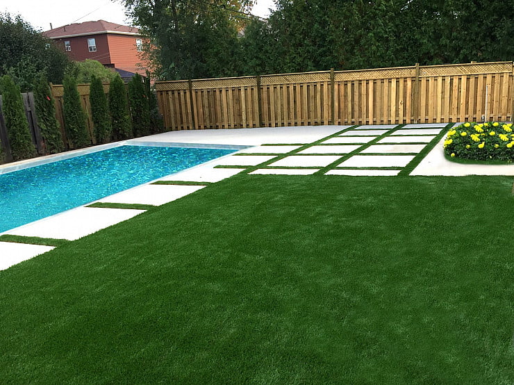 Artificial Grass Around Swimming Pool